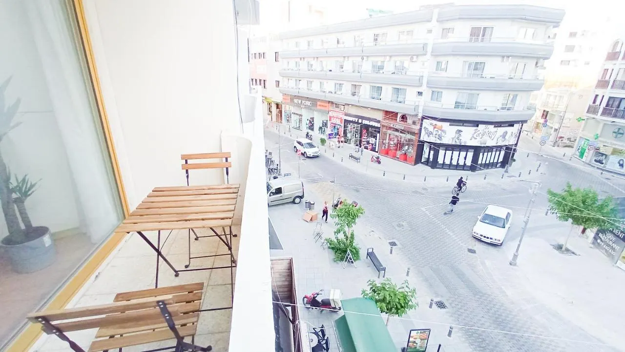 1A Beach & Business Apartment In The City Center! Larnaca Cypr