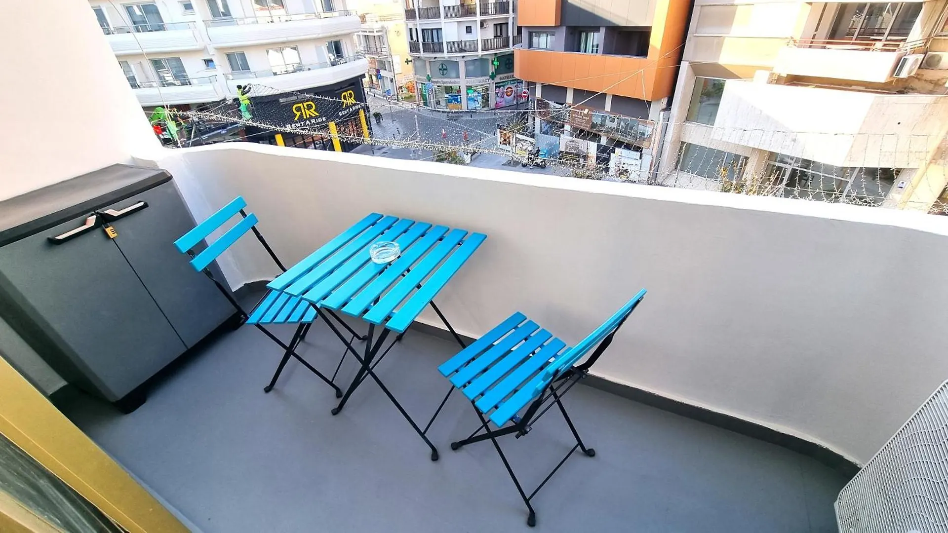 1A Beach & Business Apartment In The City Center! Larnaca